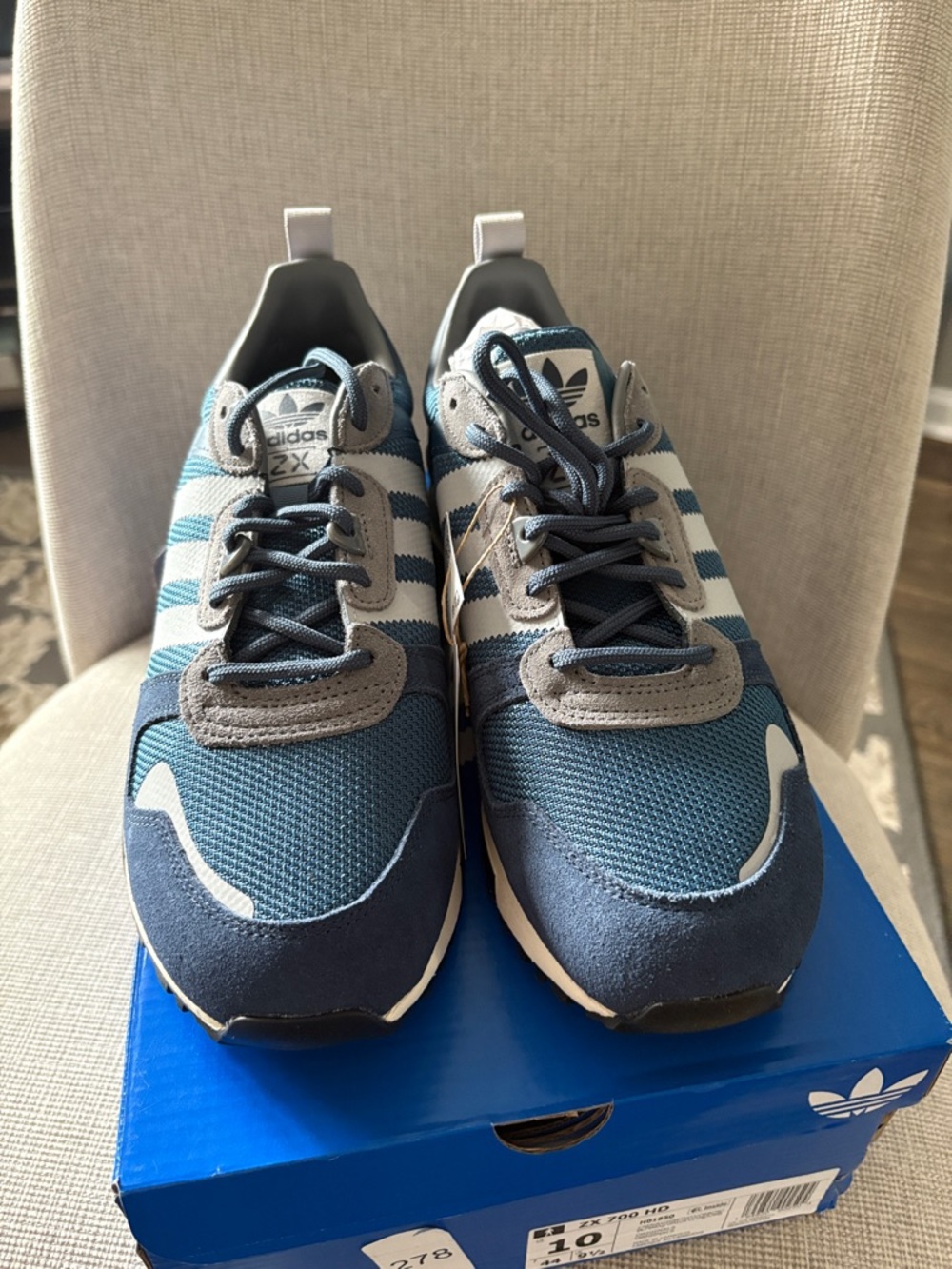 adidas Men’s ZX 700HD Navy Blue Gray Retro Runner Sneakers